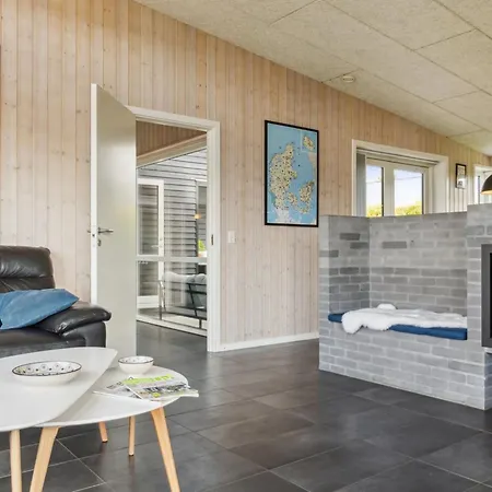 Prázdninový dům Gloria - 500m From The Sea By Interhome *