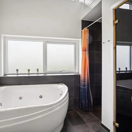 Gloria - 500m From The Sea By Interhome Haderslev