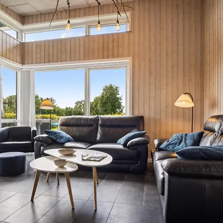 Gloria - 500m From The Sea By Interhome *